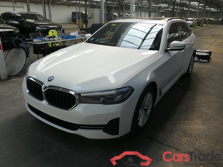 Baureihe 5 Touring 530 d 3.0 210KW AT8 E6d