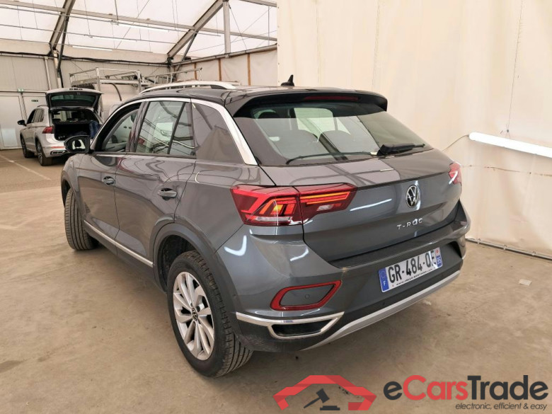 VOLKSWAGEN T-Roc / 2021 / 5P / SUV 1.5 TSI 150 EVO STYLE DSG7 #2