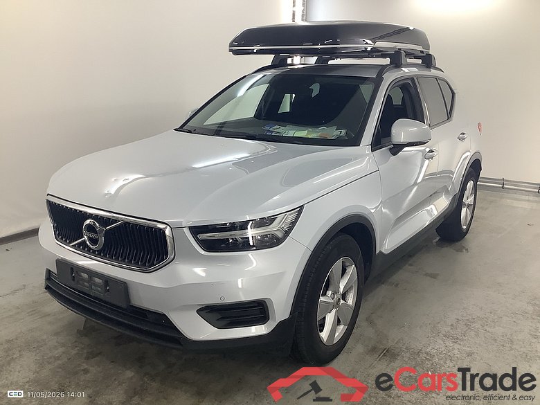 VOLVO XC40 1.5 T3 MOMENTUM CORE #1