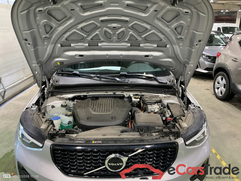 VOLVO XC40 1.5 T4 PHEV PLUS DARK DESIGN DCT #6