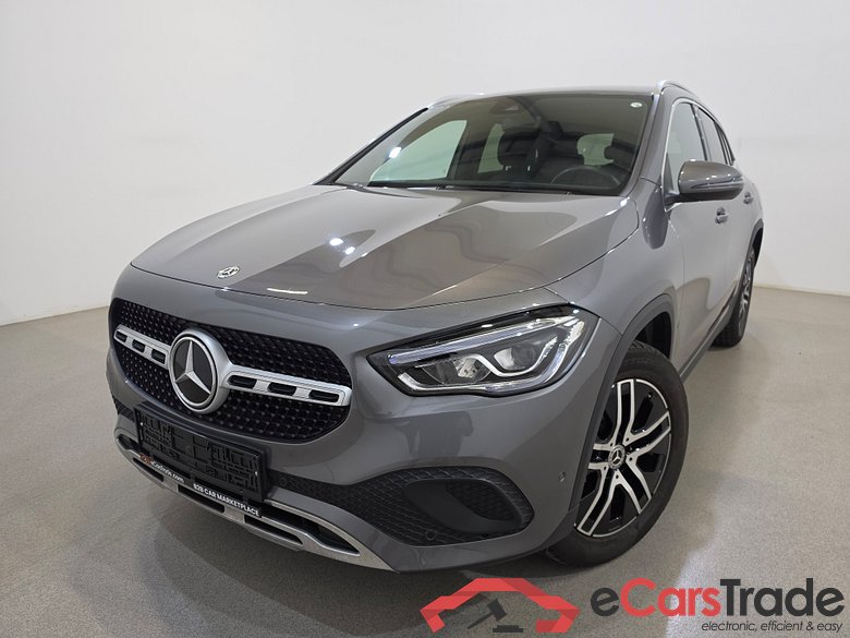 Mercedes GLA 250e Plug-In Hybrid Luxury Aut. LED-Xenon Widescreen Navi 1/2 Sport-Leather KeylessGo Camera Klima PDC ...