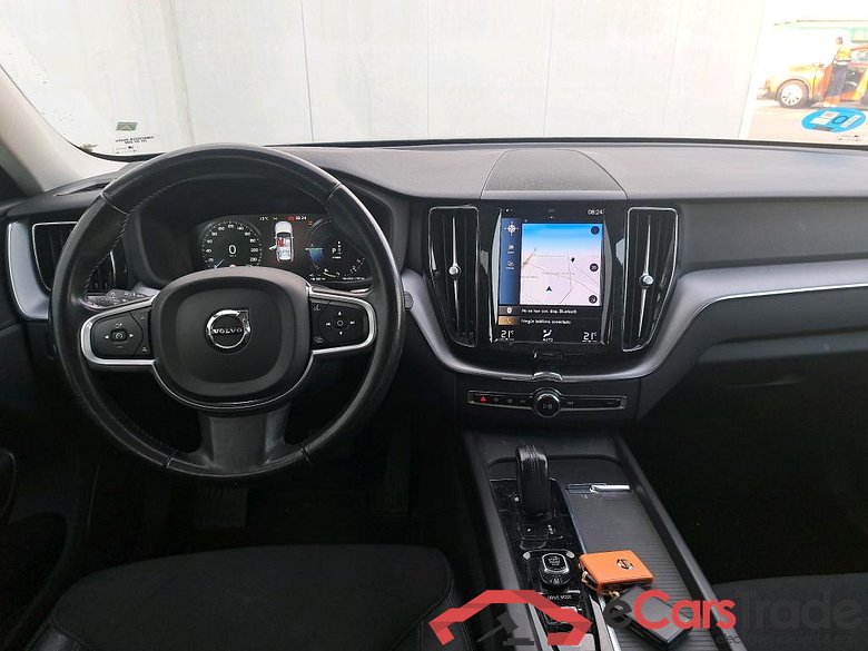 VOLVO XC60 / 2017 / 5P / todoterreno 2.0 T6 AWD Recharge Inscription Exp Auto #3