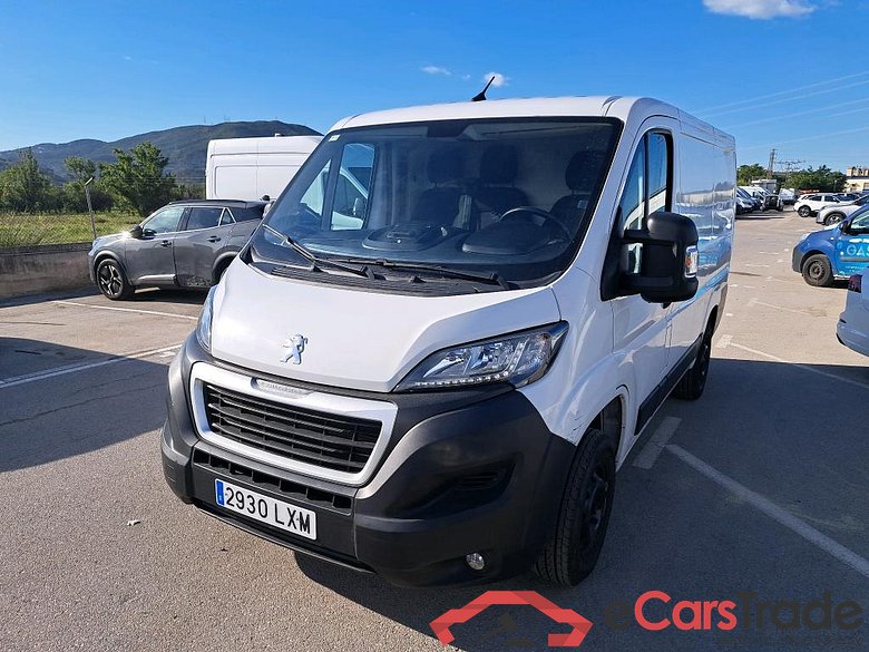 PEUGEOT Boxer / 2014 / 4P / furgón Pack 330 L1 H1 BHDI 88kW(120CV) S&S 6 V.