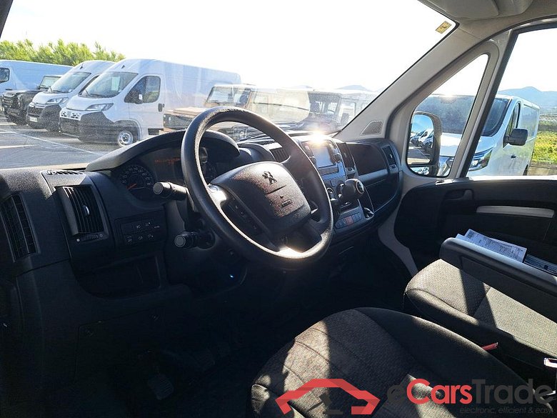 PEUGEOT Boxer / 2014 / 4P / furgón Pack 330 L1 H1 BHDI 88kW(120CV) S&S 6 V. #3