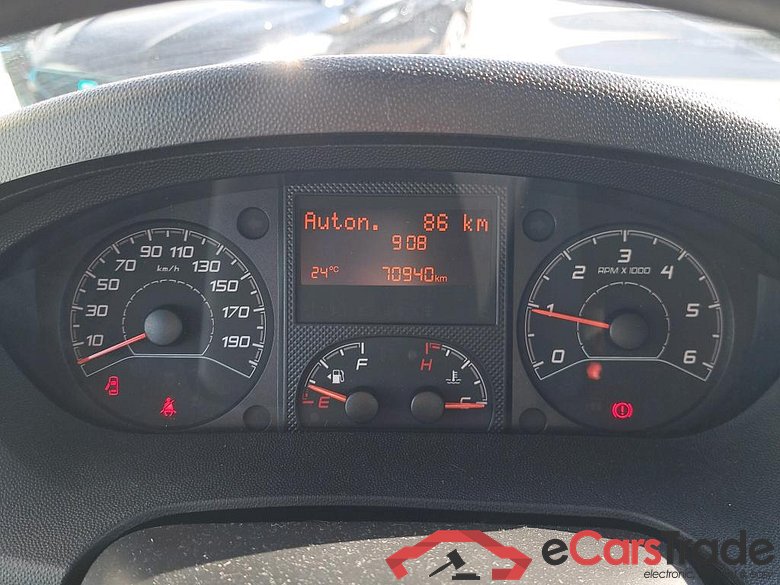 PEUGEOT Boxer / 2014 / 4P / furgón Pack 330 L1 H1 BHDI 88kW(120CV) S&S 6 V. #4