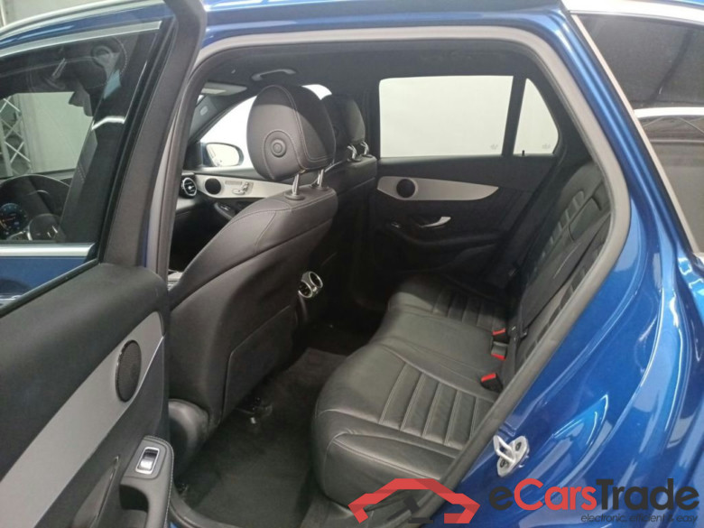 Mercedes-Benz GLC GLC 300 de 4MATIC 5d #3