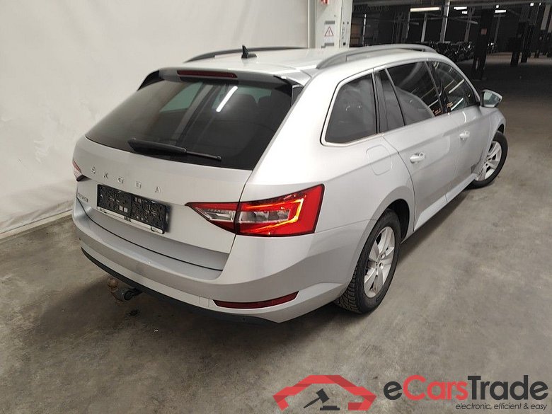 Skoda Superb Combi 1.5 TSI ACT 110kW Clever 5d #2