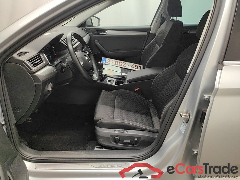 Skoda Superb Combi 1.5 TSI ACT 110kW Clever 5d #3