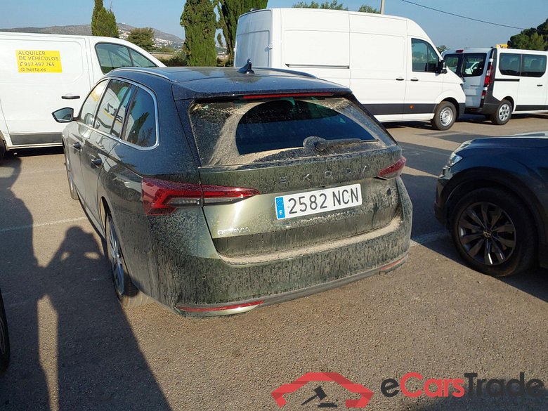 SKODA Octavia 2.0 TDI 110 kW (150CV) DSG 7 vel AutomÃ¡tico Combi Design(Pano + Winterpack) #2