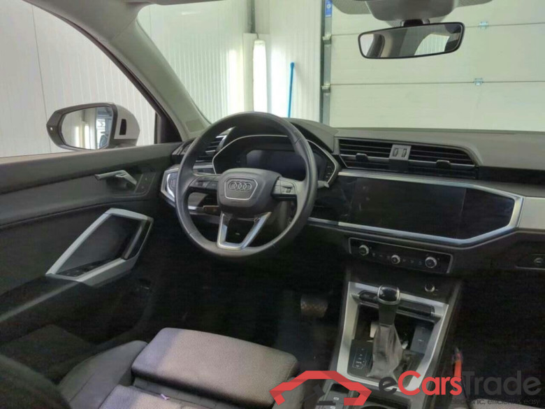 AUDI Q3 Sportback 45 TFSI e Adv Edit. #3