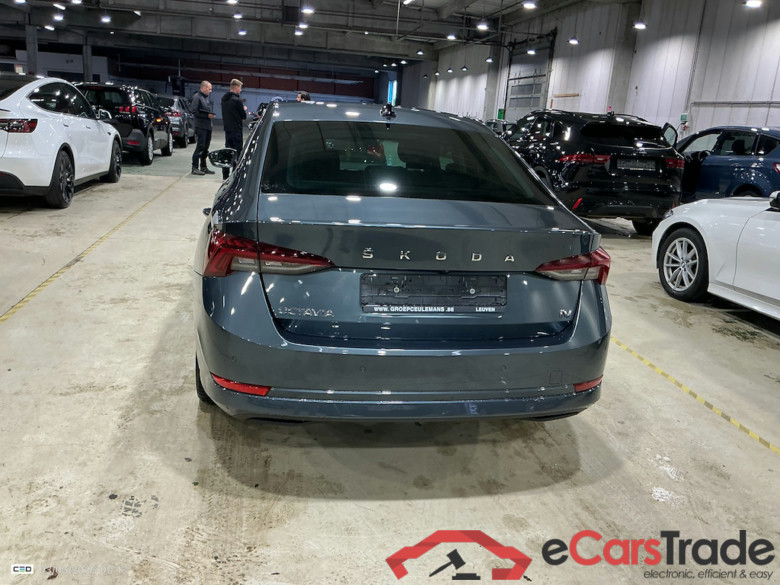SKODA OCTAVIA COMBI 1.4 TSI PHEV 150KW DSG AMBITION #5