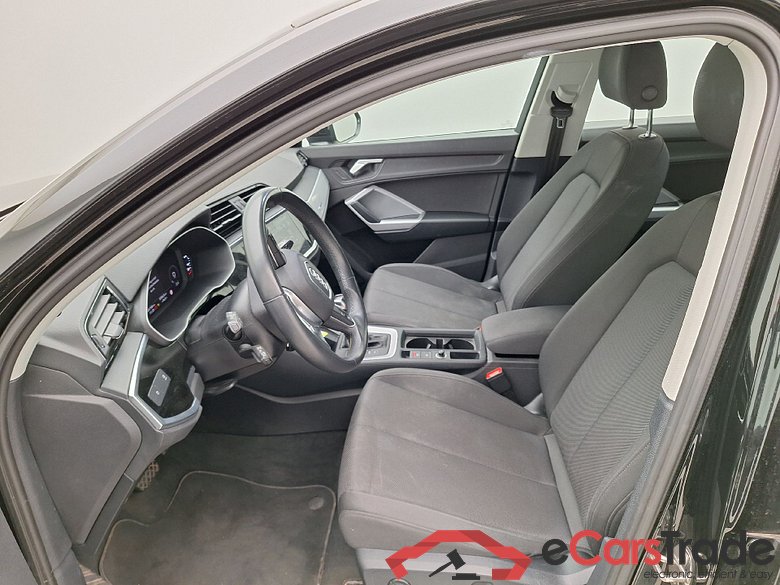Audi, Q3 '18, Audi Q3 35 TDI S Tronic Business Edition 5d #3