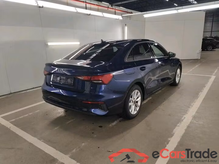 Audi A3 BERLINE A3 Berline 1.0 TFSi 30 Stronic Attraction B.E. (Mild Hybrid) 81kW/110pk  4D/P Auto-7 #4
