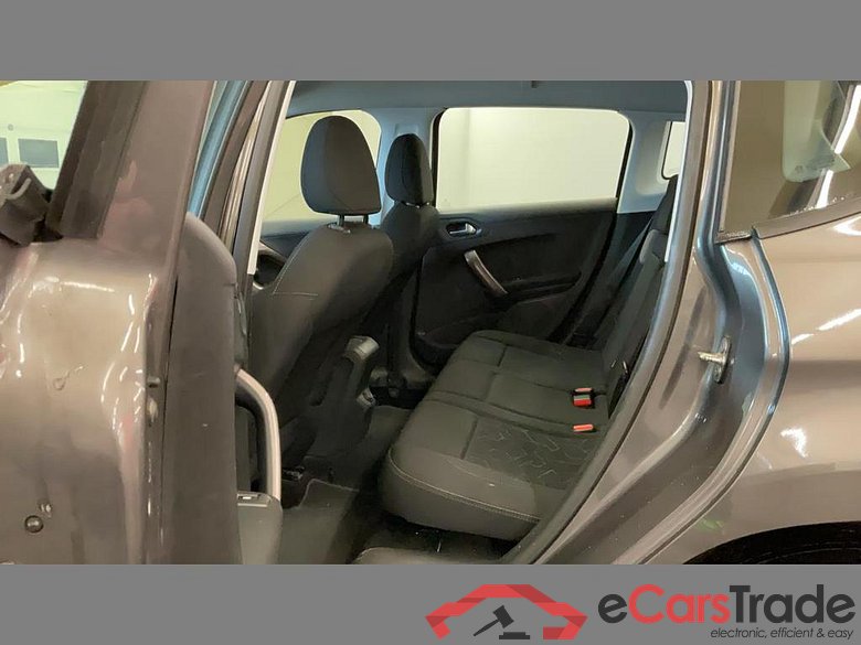 PEUGEOT 2008 1.2i PureTech Active #6