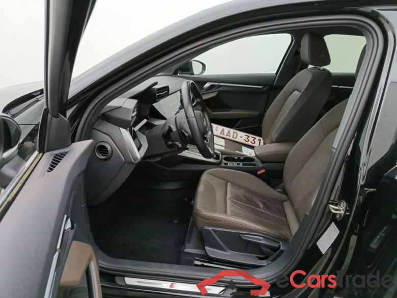 Audi A3 Berline 1.5 TFSi 35 110kW S tronic S line 4d #3