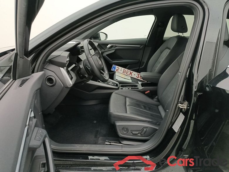 Audi A3 Sportback 2.0 35 TDi 110kW S tronic Business Edit. 5d #3