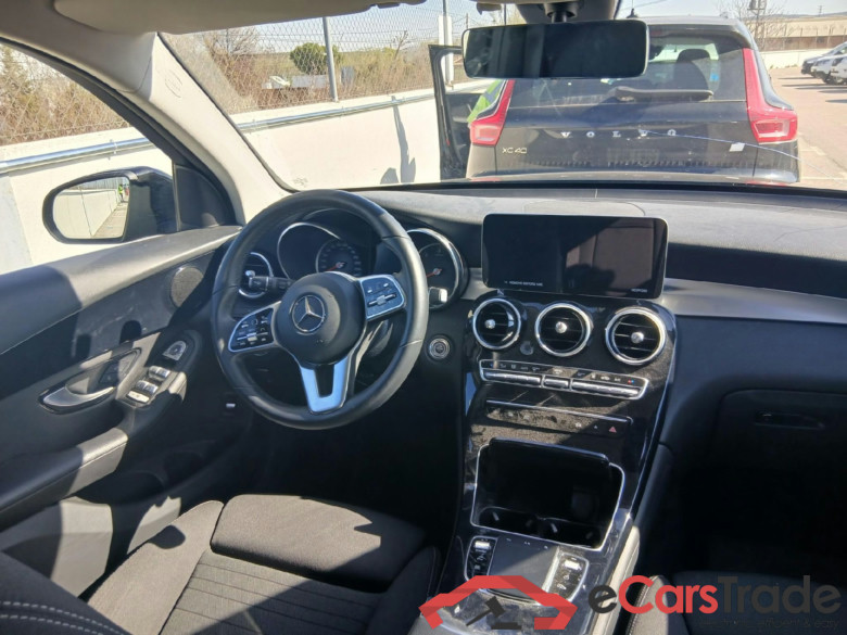 MERCEDES-BENZ Clase GLC / 2019 / 5P / todoterreno GLC 300 de 4MATIC #3