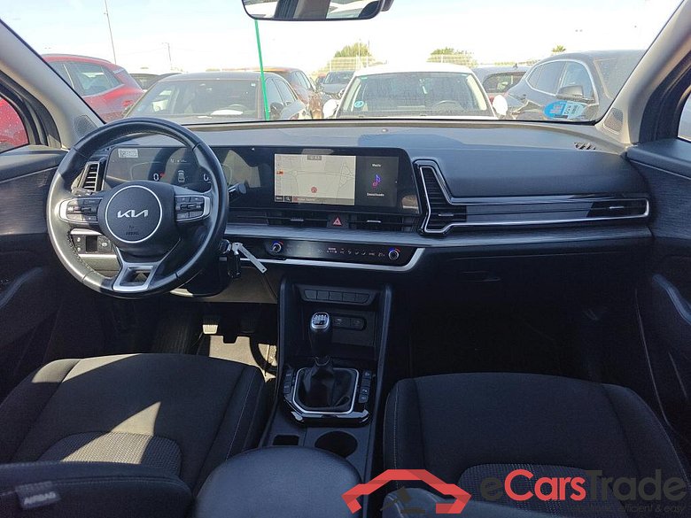 KIA Sportage / 2022 / 5P / todoterreno 1.6 T-GDi MHEV 110kW (150CV) Drive 4x2 #3