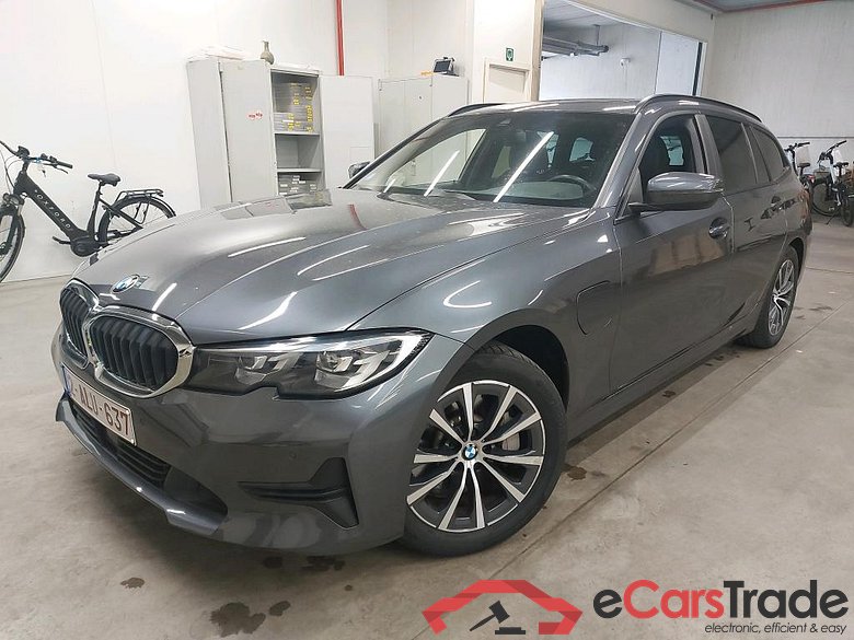 BMW - BMW 3 TOURING 330e 292PK Pack Business With Sport Seats & Travel & Active Cruise & Towing Hook * HYBRID *