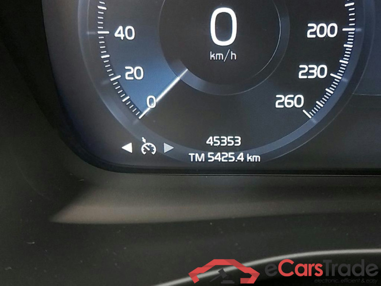 VOLVO - VOL XC40 T5 Recharge 261PK Geartronic Inscription Expression With Winter Pack & Park Assist & Semi Auto Foldable Trailer Hook * HYBRID * #5