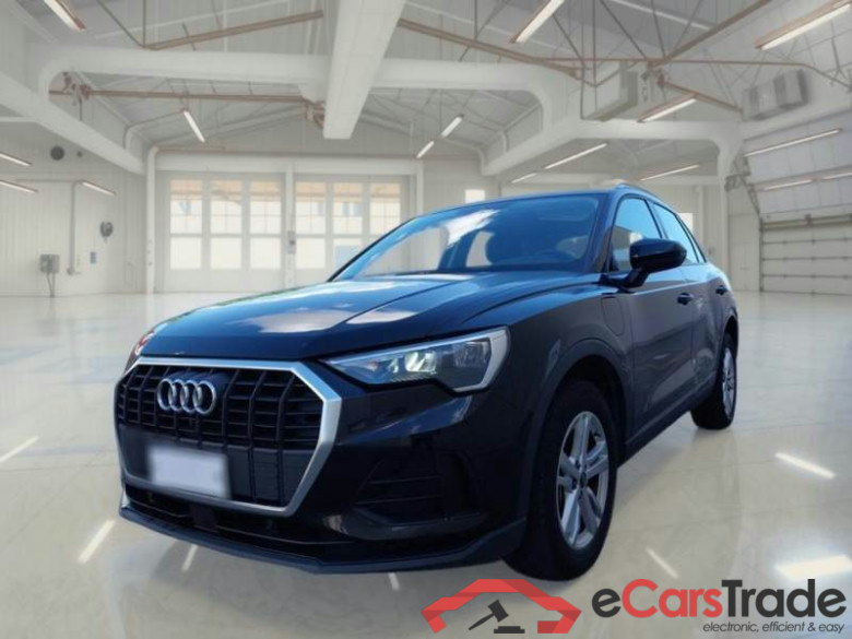 AUDI Q3 / 2018 / 5P / SUV 45 TFSI E S TRONIC BUSINESS #1