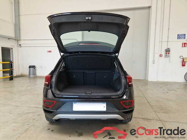 VOLKSWAGEN T-ROC / 2021 / 5P / SUV 1.5 TSI ACT LIFE DSG #5