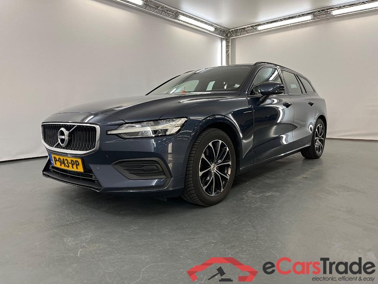 VOLVO V60 2.0 B3 Momentum Advantage #1