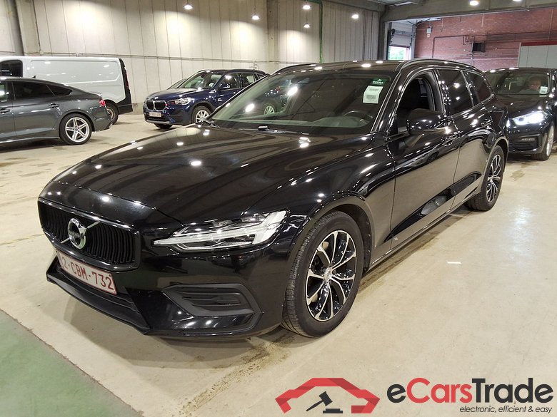 VOLVO V60 2.0 B3 MHEV MOMENTUM PRO DCT