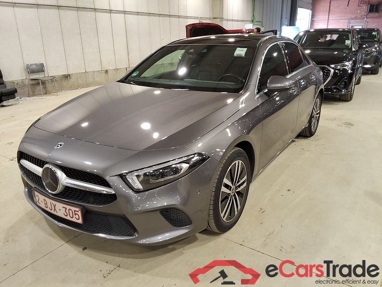 MERCEDES-BENZ A-Klasse 1.3 A 250 E BUSINESS SOLUTION DCT