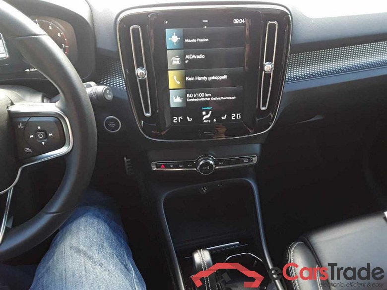 Volvo XC40 (2017->) DE - SUV5 T3 2WD EU6d, R-Design, 2020 - 2022 #4