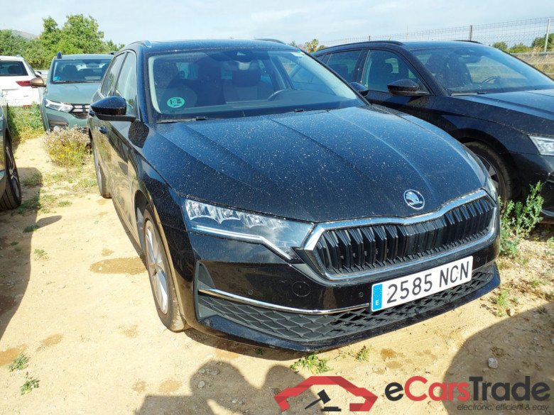 SKODA Octavia 2.0 TDI 110 kW (150CV) DSG 7 vel AutomÃ¡tico Combi Design(Pano + Winterpack) #1