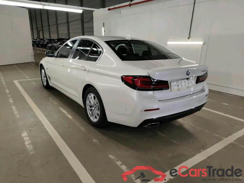BMW 5 Reeks Berline 5 Reeks Berline 520e 150kW (PHEV) 150kW/204pk  4D/P Auto-8 #3