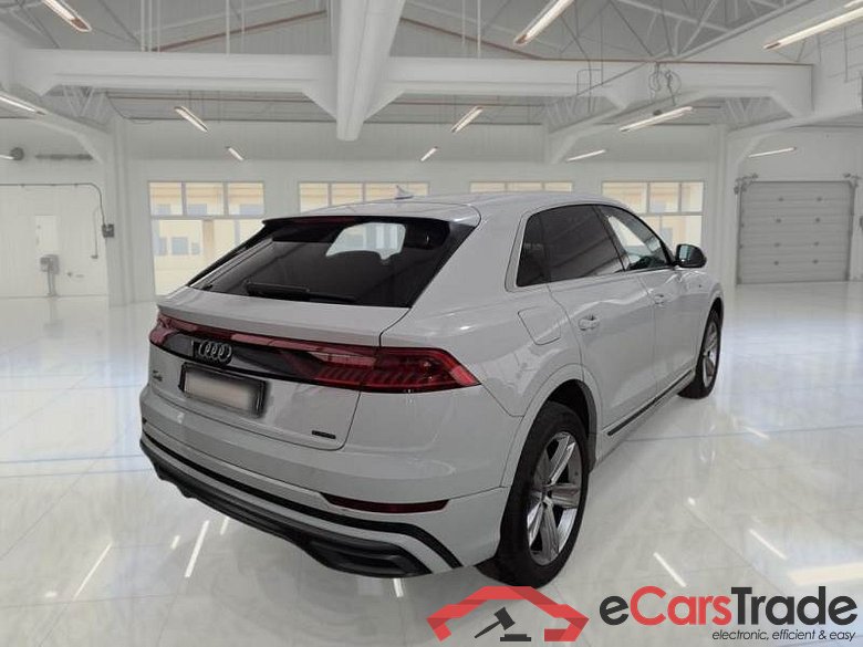 AUDI Q8 / 2018 / 5P / SUV 45 TDI 170KW QUATTRO TIPTRONIC #2