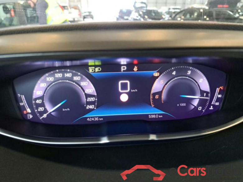 PEUGEOT 3008 / 2020 / 5P / SUV BLUEHDI 130 EAT8 SeS ALLURE #4
