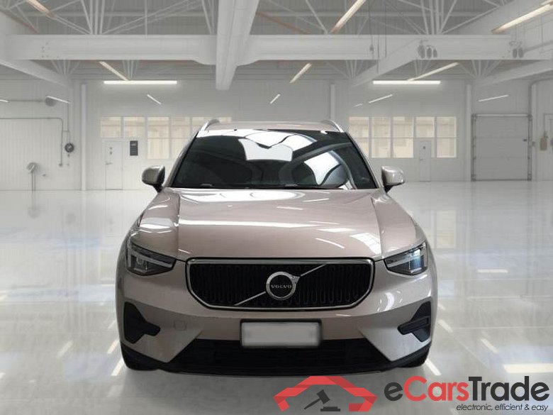 VOLVO XC40 / 2021 / 5P / SUV T2 AUTOMATICO CORE #6