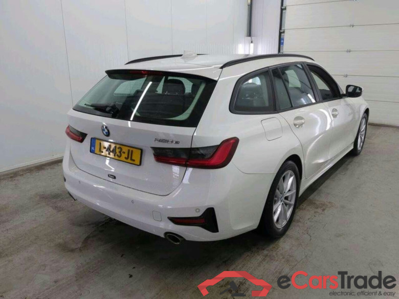 BMW 3-serie Touring 320e Bns Ed.P #2