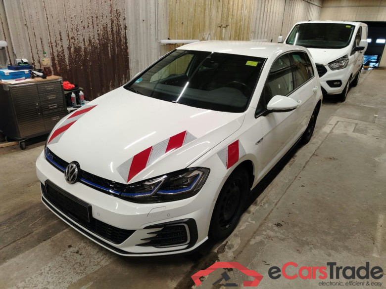 Golf VII Lim. GTE Start-Stopp 1.4 TSI 150KW AT6 E6d #1