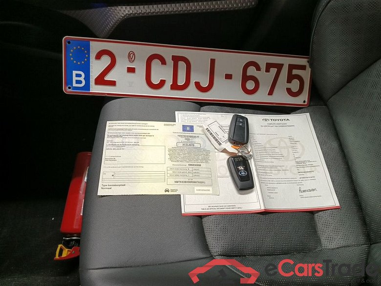 Toyota C-HR 2.0 VVT i-Hybrid C-Hic Bi-Tone E-CVT 5d #4