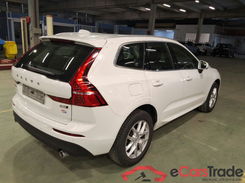 VOLVO XC60 2.0 B5 D 4WD GEARTRONIC MOMENTUM PRO - EX POLICE #4