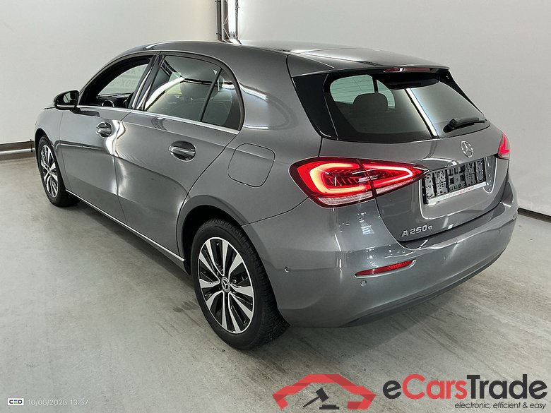 MERCEDES-BENZ A-CLASS 1.3 A 250 E DCT BUSINESS SOLUTION #3