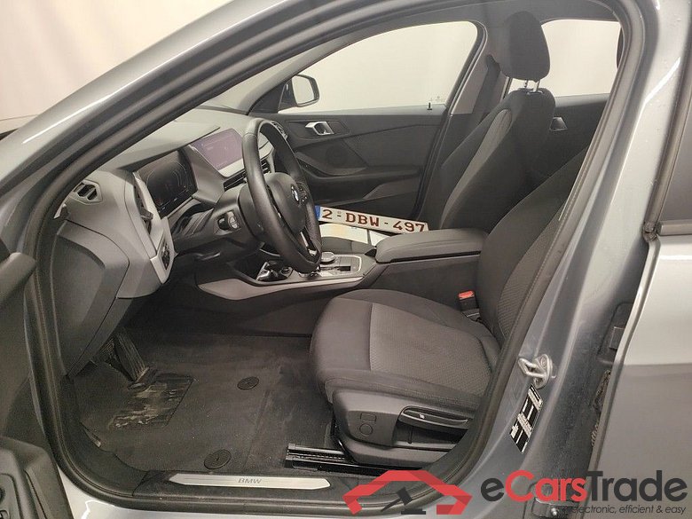 BMW 1 Reeks Hatch 116iA (80 kW) 5d #3