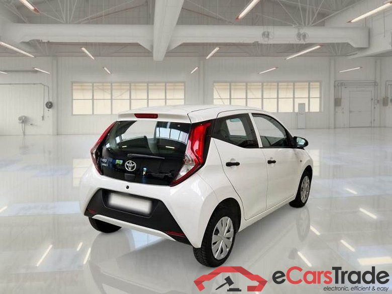 TOYOTA AYGO CONNECT / 2018 / 5P / BERLINA 1.0 VVT-I X-BUSINESS LIGHT #2
