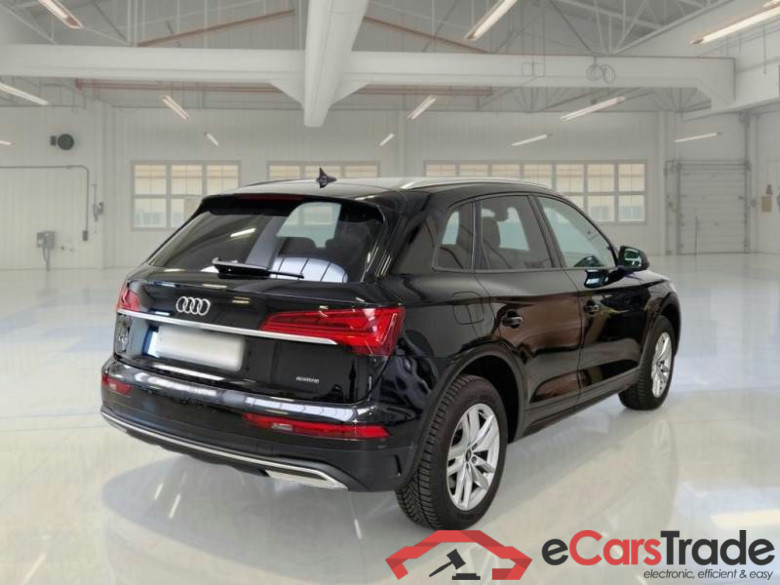 AUDI Q5 / 2020 / 5P / SUV 40 TDI BUSINESS QUATTRO S TRONIC #2