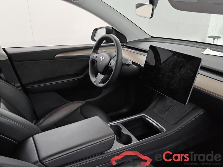 Tesla Model Y Performance Dual Motor AWD 5D 393kW #6