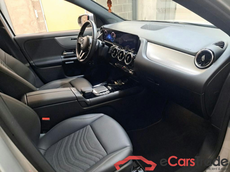 MERCEDES - MER GLA 250e 218PK DCT Business Line * HYBRID * #3