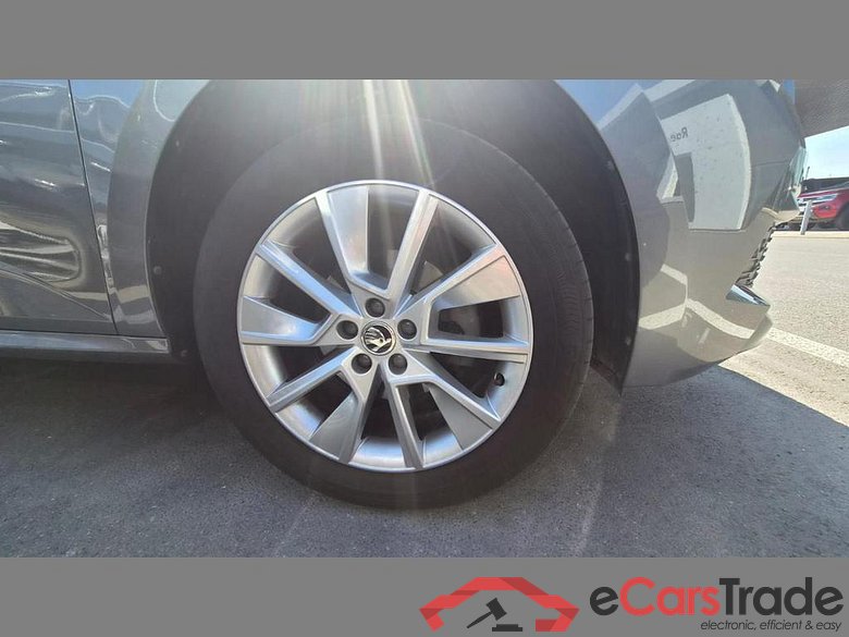 SKODA Kamiq 1.0 TSI Clever #5