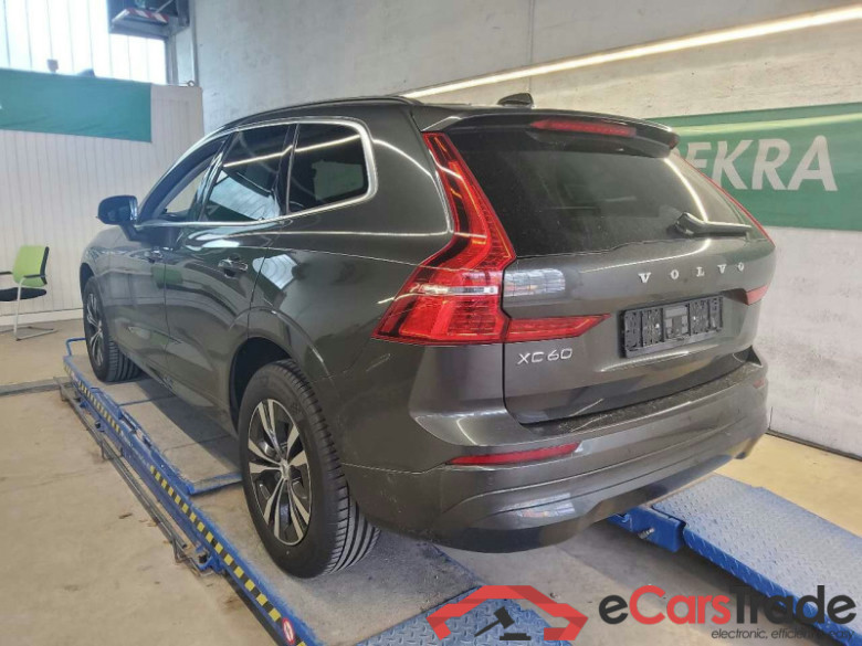 Volvo XC60 (03.2017->) DE - SUV5 B4 (Benzin) 2WD EU6d, Momentum Pro Mild-Hybrid, (Facelift) 2021 - 2022 #4