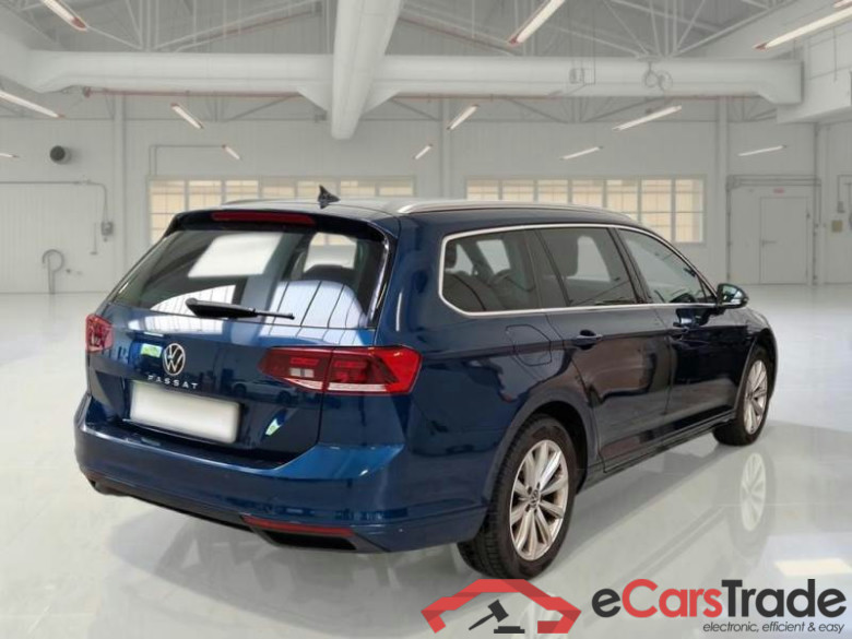 VOLKSWAGEN PASSAT / 2019 / 5P / STATION WAGON VAR. 2.0TDI SCR EVO 110KW BUSINESS DSG #2