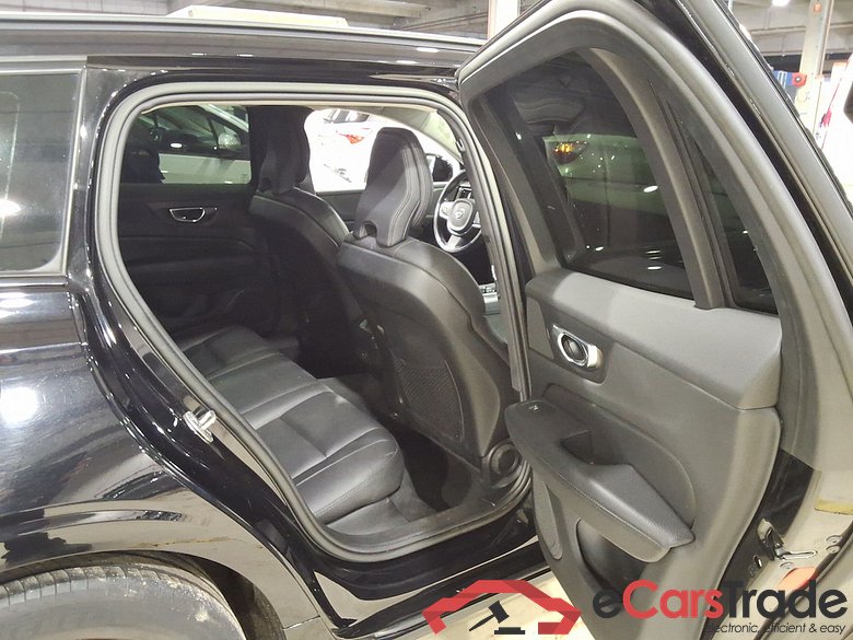 VOLVO V60 2.0 B3 MHEV MOMENTUM PRO DCT #5