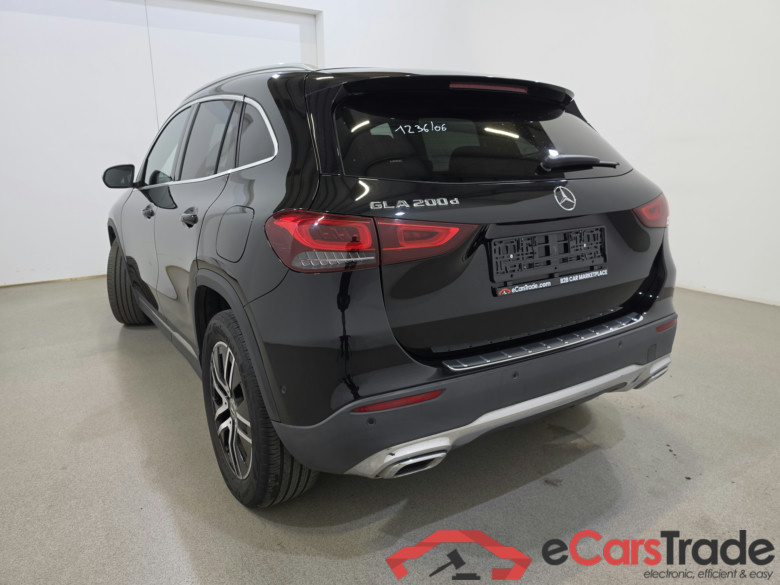 Mercedes GLA 200d Aut. LED Widescreen Navi 1/2 Sport-Leather KeylessGo Camera Klima PDC ... #6